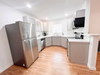 904 E 5th · Apartment 2 — photo 4