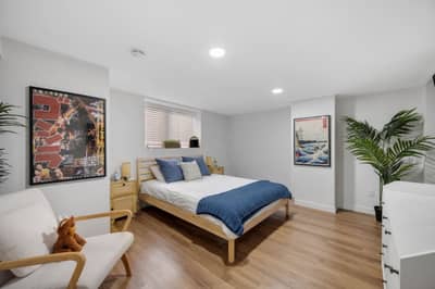 904 E 5th · Apartment 5 — photo 2