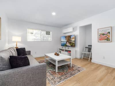 403 W 13th · Loft 202 — photo 4