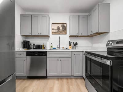 403 W 13th · Loft 201 — photo 4