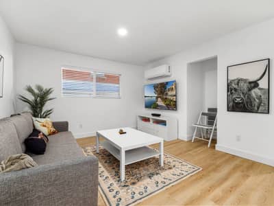 403 W 13th · Loft 204 — photo 4